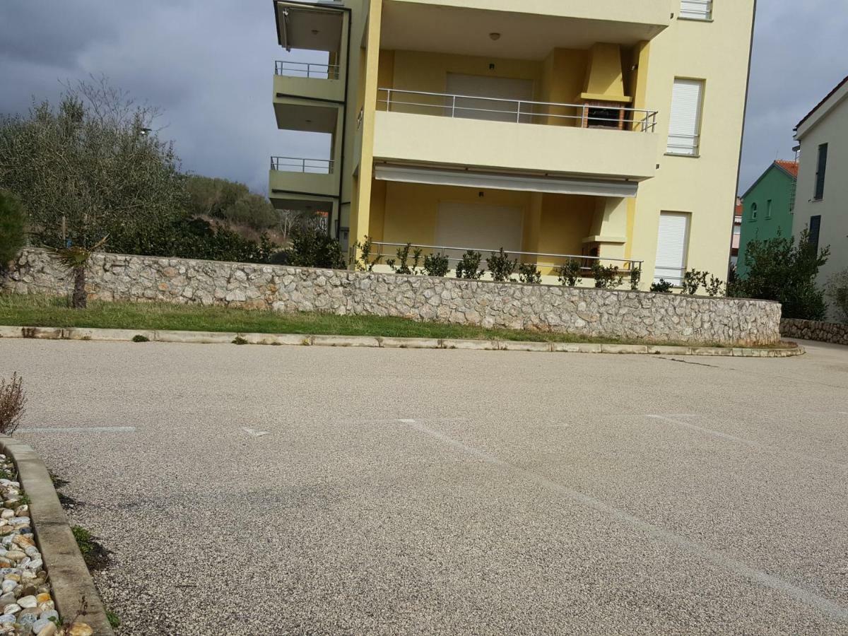 Apartment Koin Krk Town Buitenkant foto